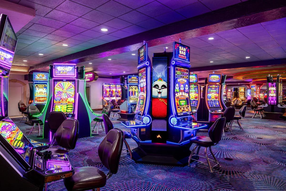 Welcome to Harrahs Laughlin Beach Resort & Casino